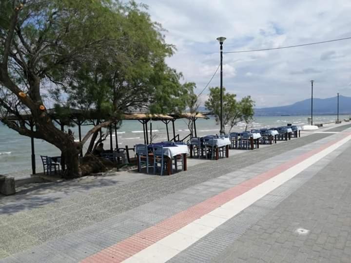 By The Sea Apartment Peraia  Ngoại thất bức ảnh
