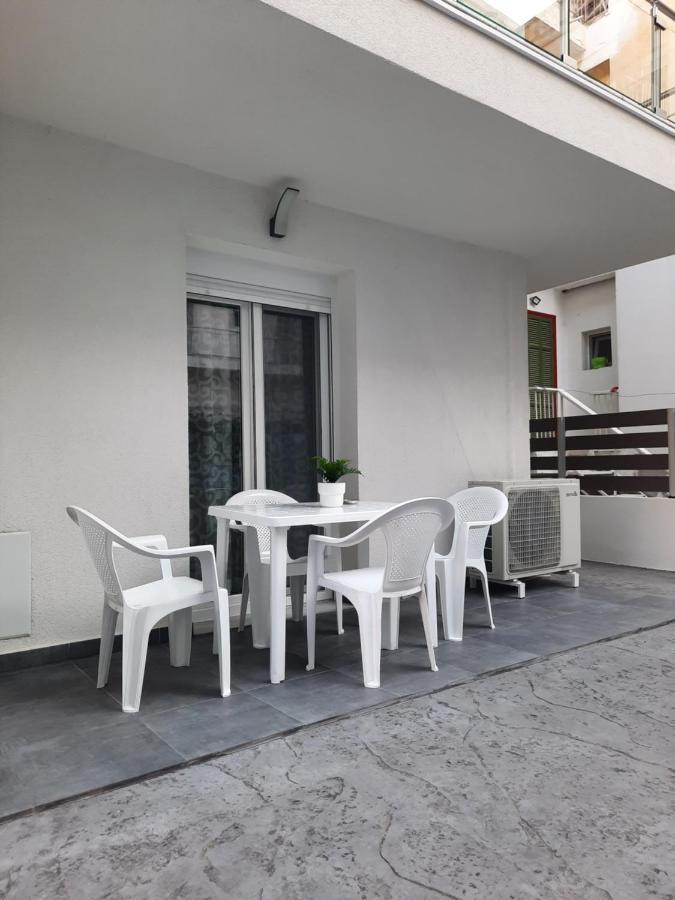 By The Sea Apartment Peraia  Ngoại thất bức ảnh