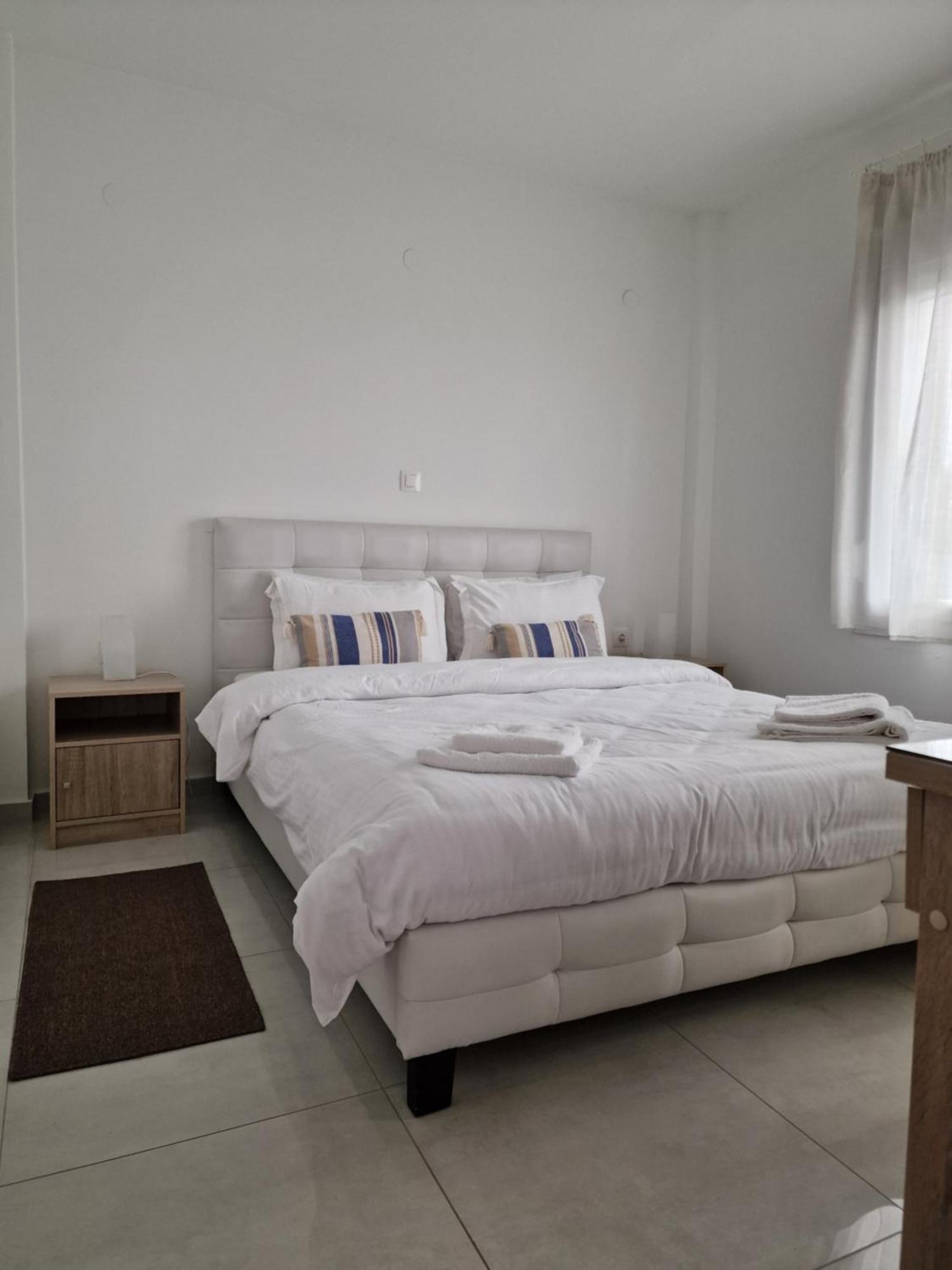 By The Sea Apartment Peraia  Phòng bức ảnh